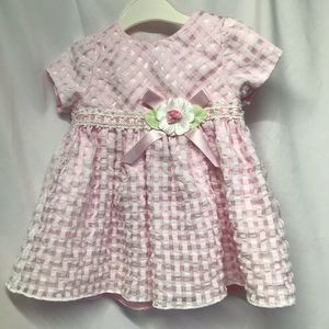 Add on for $5 Pink & white baby dress w/flower Adorable gingham 3-6months George